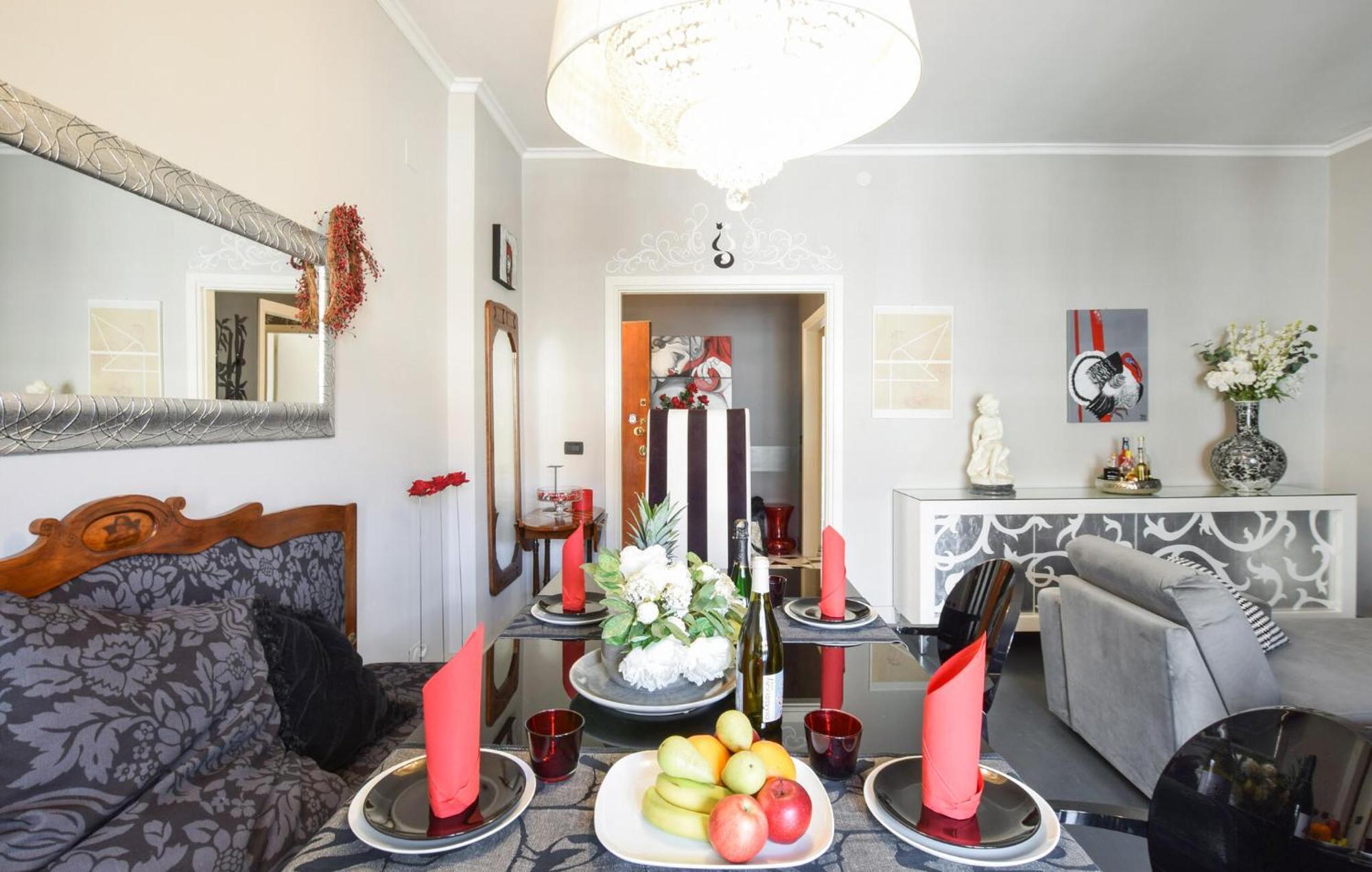 2 Bedroom Cozy Apartment In Gorizia Luaran gambar