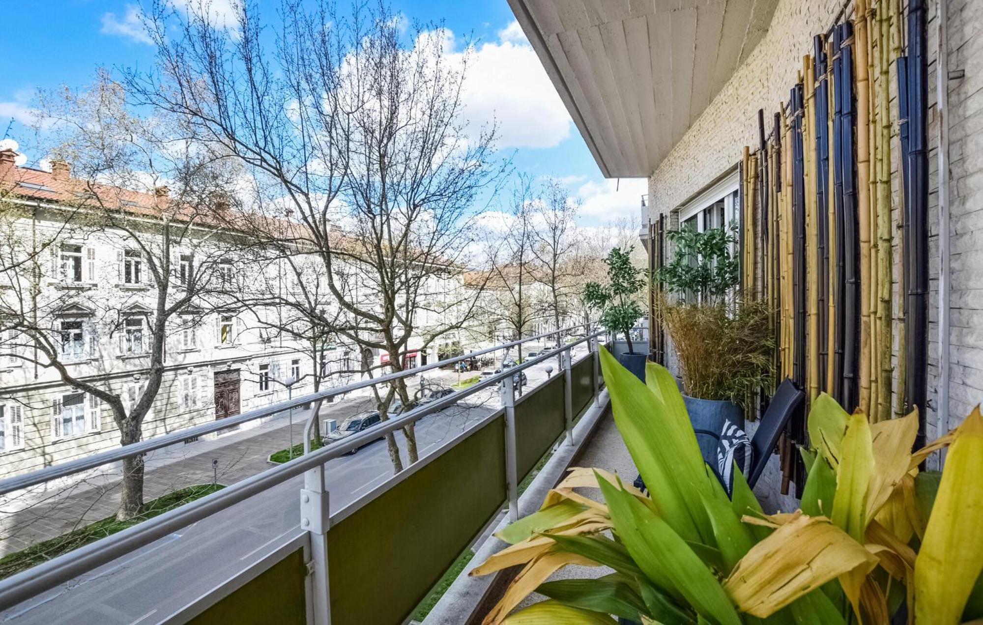 2 Bedroom Cozy Apartment In Gorizia Luaran gambar